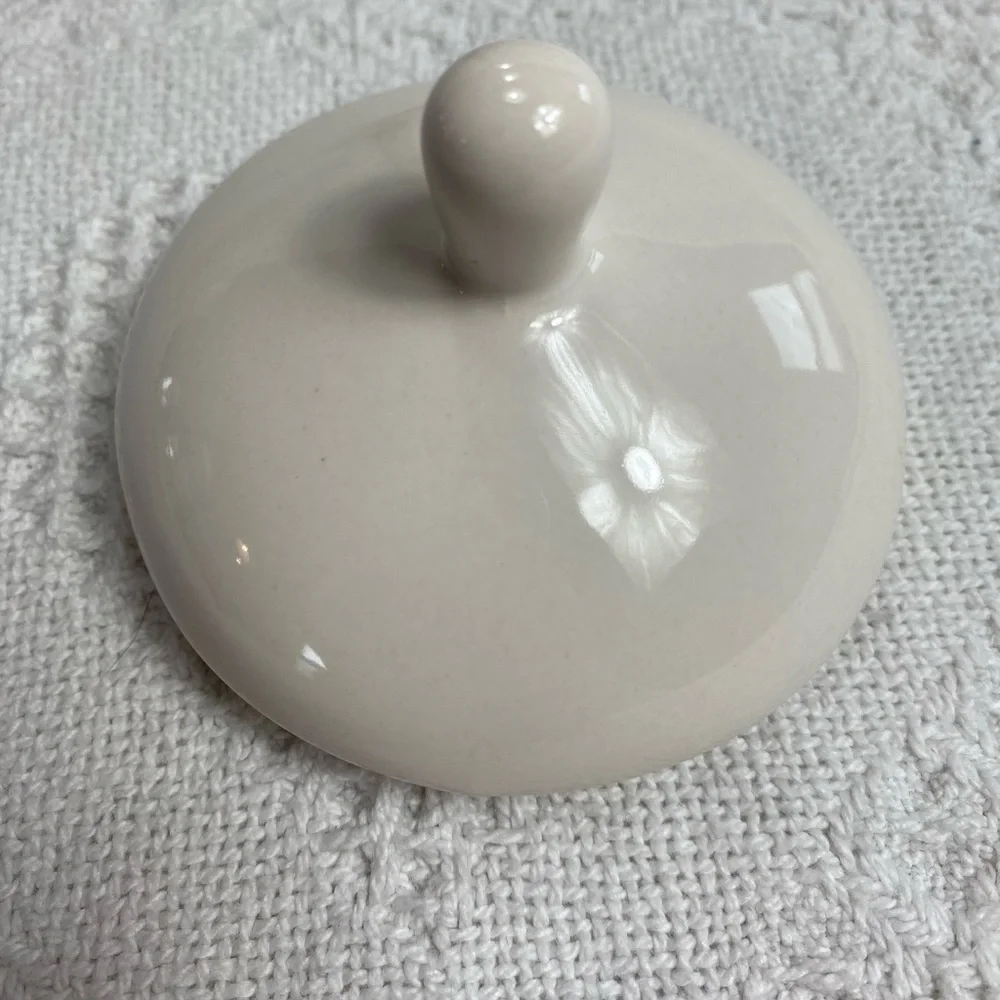 Rae Dunn “Scoop” Container
